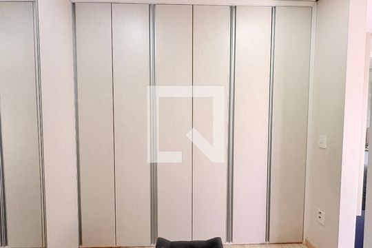 Suíte - closet de casa de condomínio à venda com 3 quartos, 193m² em Recanto Quarto Centenário, Jundiaí