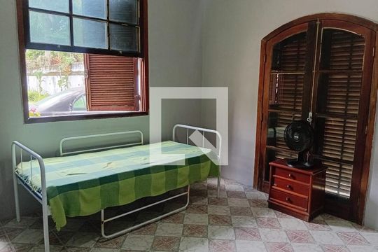 Quarto de casa para alugar com 6 quartos, 1200m² em Vargem Grande, Rio de Janeiro