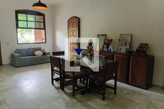 Sala de casa para alugar com 6 quartos, 1200m² em Vargem Grande, Rio de Janeiro