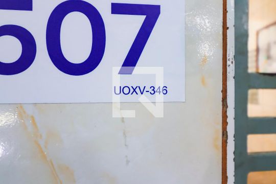 Plaquinha - Cód. UOXV-346 de apartamento para alugar com 2 quartos, 48m² em Itaquera, São Paulo