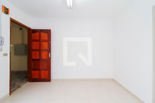 Sala de apartamento para alugar com 2 quartos, 48m² em Itaquera, São Paulo