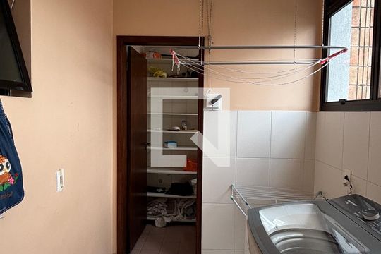 Área de Serviço de apartamento à venda com 3 quartos, 144m² em Vila Assunção, Santo André