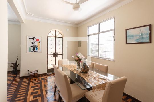 Sala de casa à venda com 3 quartos, 200m² em Vila Isabel, Rio de Janeiro