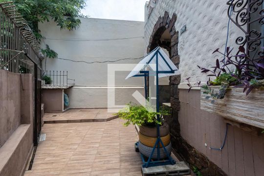 Quintal de casa à venda com 3 quartos, 200m² em Vila Isabel, Rio de Janeiro