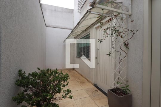 Entrada da casa de casa de condomínio à venda com 2 quartos, 69m² em Vila Lucia, São Paulo