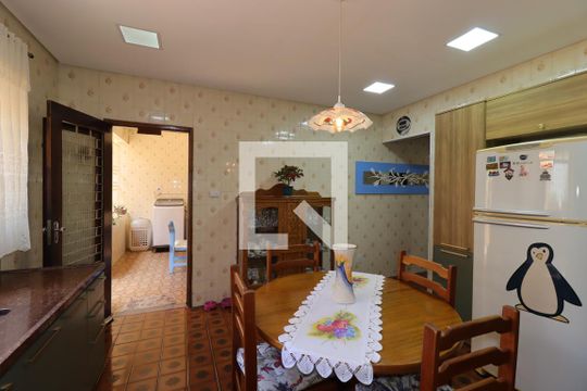 Cozinha de casa à venda com 2 quartos, 235m² em Jardim Utinga, Santo André