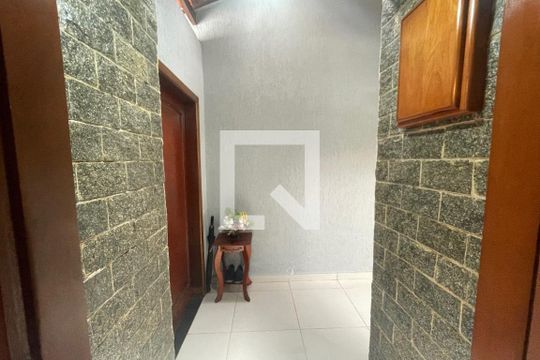 Casa à venda com 3 quartos, 220m² em Parque Sao Domingos, São Paulo