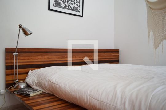 Quarto 1 de apartamento para alugar com 2 quartos, 59m² em Perdizes, São Paulo