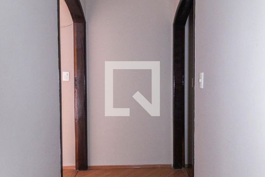 Corredor de casa à venda com 2 quartos, 68m² em Vila Progresso (zona Leste), São Paulo