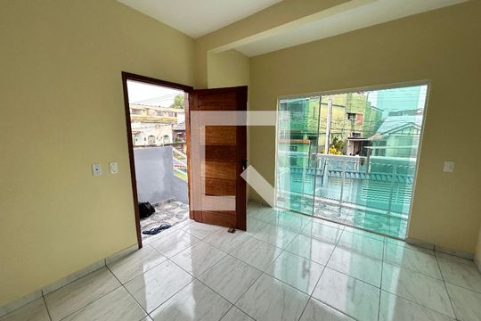 Sala de casa para alugar com 2 quartos, 144m² em Bento Ribeiro, Rio de Janeiro