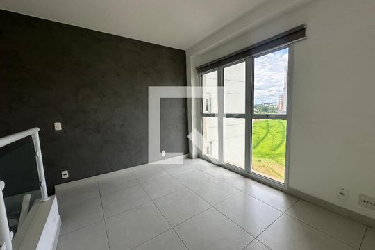 Sala de TV de apartamento para alugar com 3 quartos, 136m² em Alphaville Empresarial, Barueri