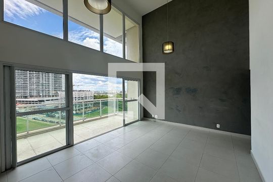Sala de apartamento para alugar com 3 quartos, 136m² em Alphaville Empresarial, Barueri