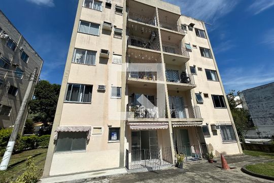 Fachada de apartamento à venda com 2 quartos, 59m² em Jardim Sulacap, Rio de Janeiro