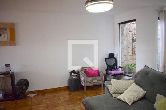 Sala de casa para alugar com 3 quartos, 250m² em Independência, Ribeirão Preto