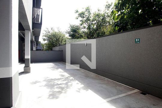 Box Garagem de kitnet/studio à venda com 1 quarto, 34m² em Farroupilha, Porto Alegre