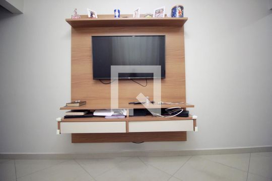 Sala de apartamento à venda com 3 quartos, 57m² em Utinga, Santo André