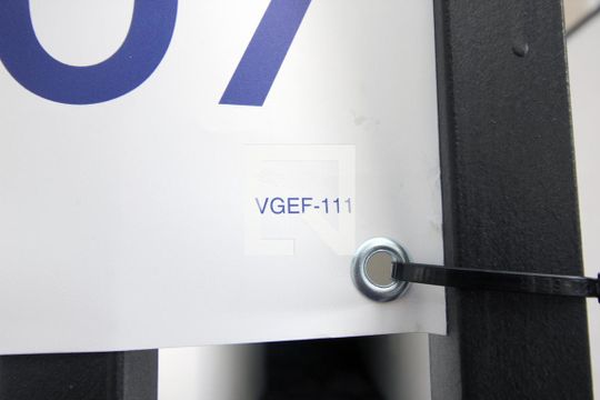Placa instalada em 15/01/2026 com o código VGEF-111 de apartamento à venda com 3 quartos, 57m² em Utinga, Santo André