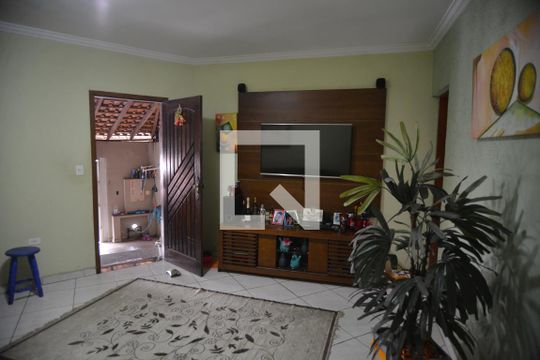 Sala de casa à venda com 3 quartos, 127m² em Vila Curuçá, Santo André