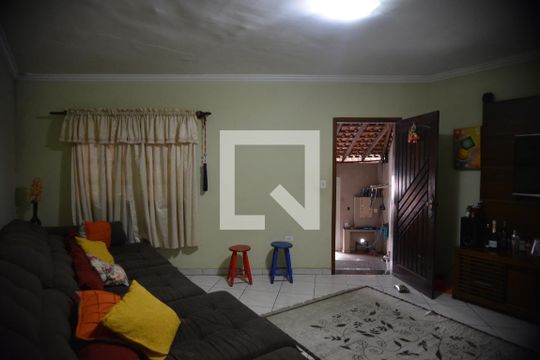 Sala de casa à venda com 3 quartos, 127m² em Vila Curuçá, Santo André