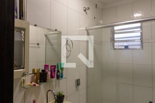 Casa 1 - Banheiro 1 de casa à venda com 4 quartos, 242m² em Vila Augusta, Guarulhos