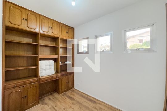 Escritório de casa à venda com 4 quartos, 350m² em Vila Madalena, São Paulo