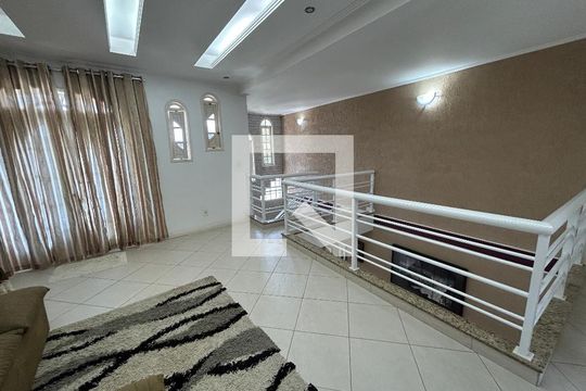 Sala 2 de casa para alugar com 3 quartos, 300m² em Vila Valqueire, Rio de Janeiro