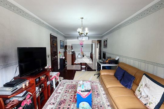 Sala  de casa à venda com 3 quartos, 165m² em Jardim Ester Yolanda, São Paulo