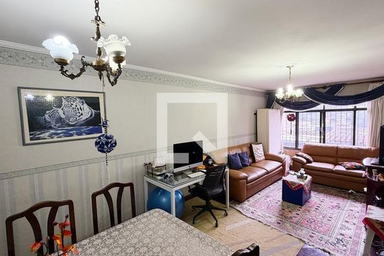 Sala de casa à venda com 3 quartos, 165m² em Jardim Ester Yolanda, São Paulo