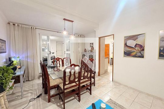 Sala de casa à venda com 4 quartos, 250m² em Cidade Nova, Jundiaí