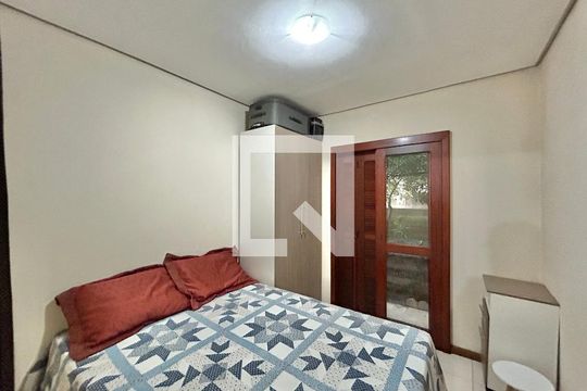 Quarto de casa à venda com 3 quartos, 120m² em Feitoria, São Leopoldo