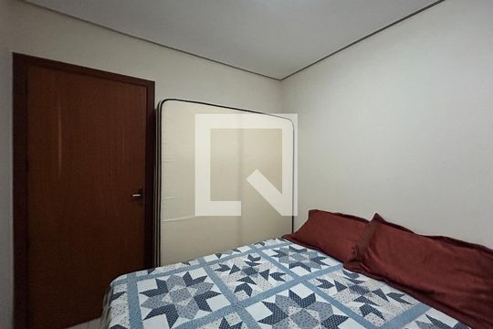 Quarto de casa à venda com 3 quartos, 120m² em Feitoria, São Leopoldo