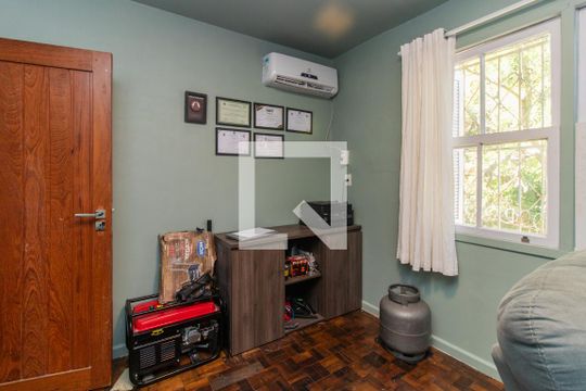 Quarto 1 de apartamento à venda com 3 quartos, 90m² em Cristal, Porto Alegre