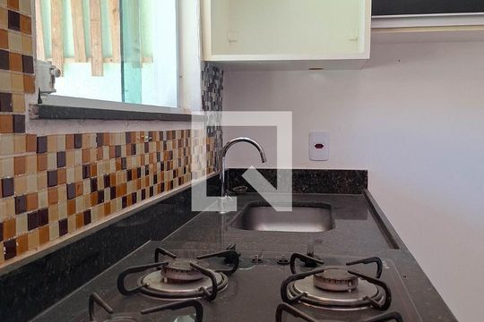 Studio de kitnet/studio para alugar com 1 quarto, 32m² em Engenho do Mato, Niterói