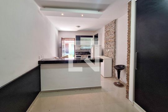 Studio de kitnet/studio para alugar com 1 quarto, 32m² em Engenho do Mato, Niterói