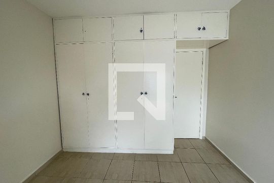 Quarto 2 de casa de condomínio para alugar com 3 quartos, 600m² em Parque Sao Paulo, Cotia