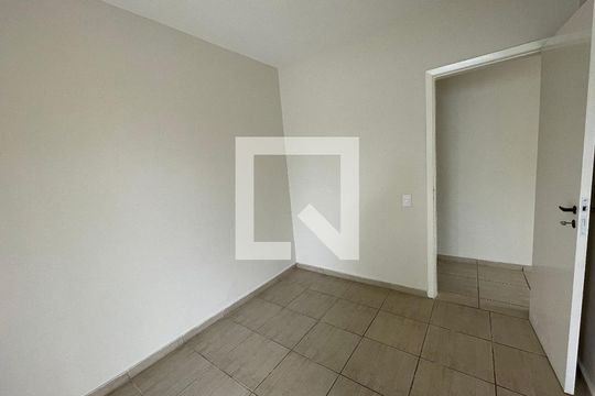 Quarto 1 de casa de condomínio para alugar com 3 quartos, 600m² em Parque Sao Paulo, Cotia