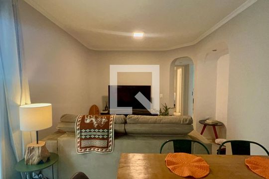 Sala de TV de apartamento à venda com 3 quartos, 75m² em Pinheiros, São Paulo