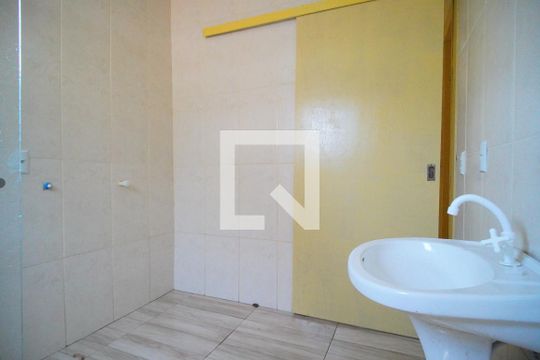 Banheiro de casa à venda com 2 quartos, 60m² em Feitoria, São Leopoldo