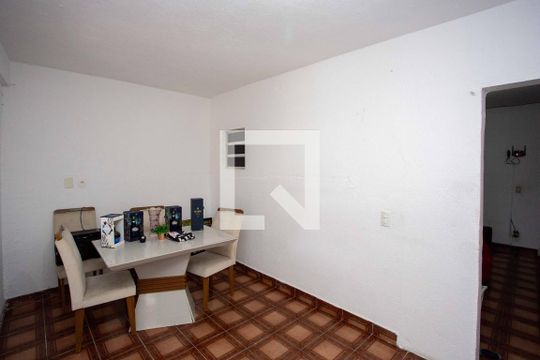Quarto 2 de casa à venda com 3 quartos, 80m² em Cidade Júlia, São Paulo
