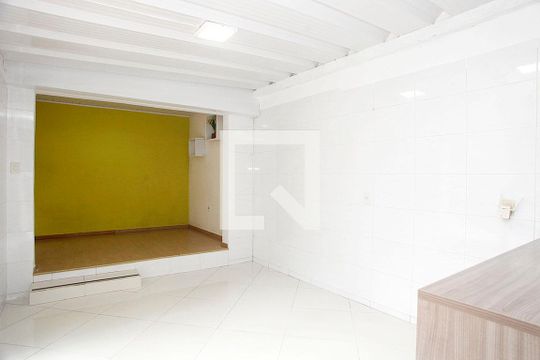 Sala 3 de casa à venda com 3 quartos, 208m² em Azenha, Porto Alegre