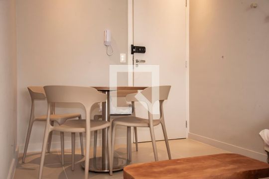 Sala de apartamento à venda com 2 quartos, 50m² em Vila Mariana, São Paulo