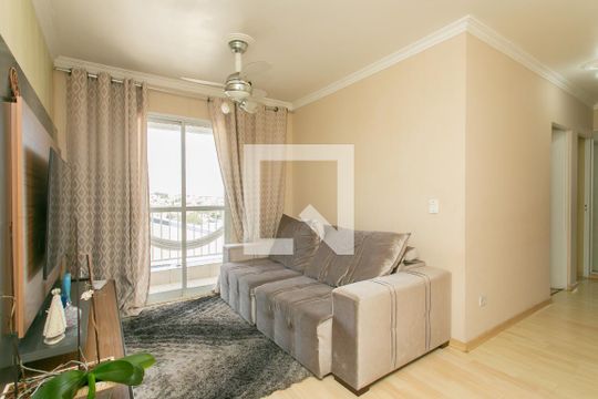 Sala de apartamento à venda com 3 quartos, 79m² em Vila Carmosina, São Paulo