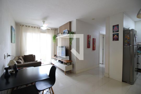 Sala de apartamento à venda com 2 quartos, 50m² em Taquara, Rio de Janeiro