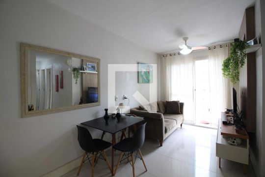 Sala de apartamento à venda com 2 quartos, 50m² em Taquara, Rio de Janeiro