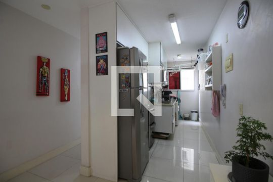 Cozinha de apartamento à venda com 2 quartos, 50m² em Taquara, Rio de Janeiro