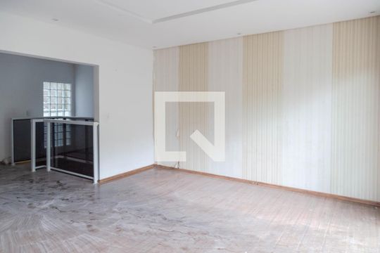 Sala de casa à venda com 2 quartos, 250m² em Parque Continental, Guarulhos