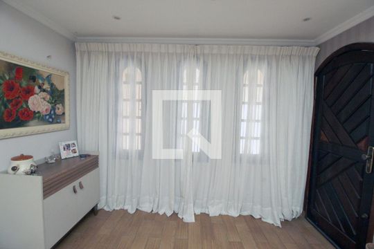 Sala de casa à venda com 4 quartos, 180m² em Vila Humaita, Santo André