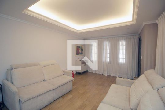 Sala de casa à venda com 4 quartos, 180m² em Vila Humaita, Santo André