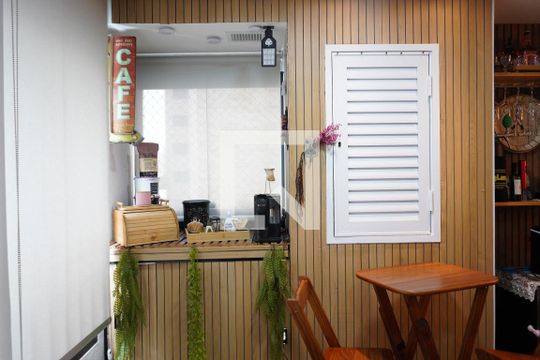 Sacada de apartamento à venda com 2 quartos, 57m² em Brás, São Paulo
