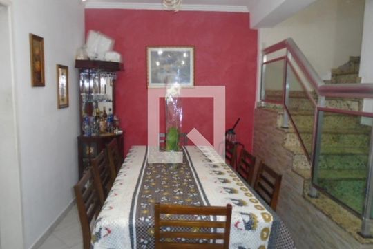 Sala de casa de condomínio para alugar com 3 quartos, 211m² em Jacarepaguá, Rio de Janeiro